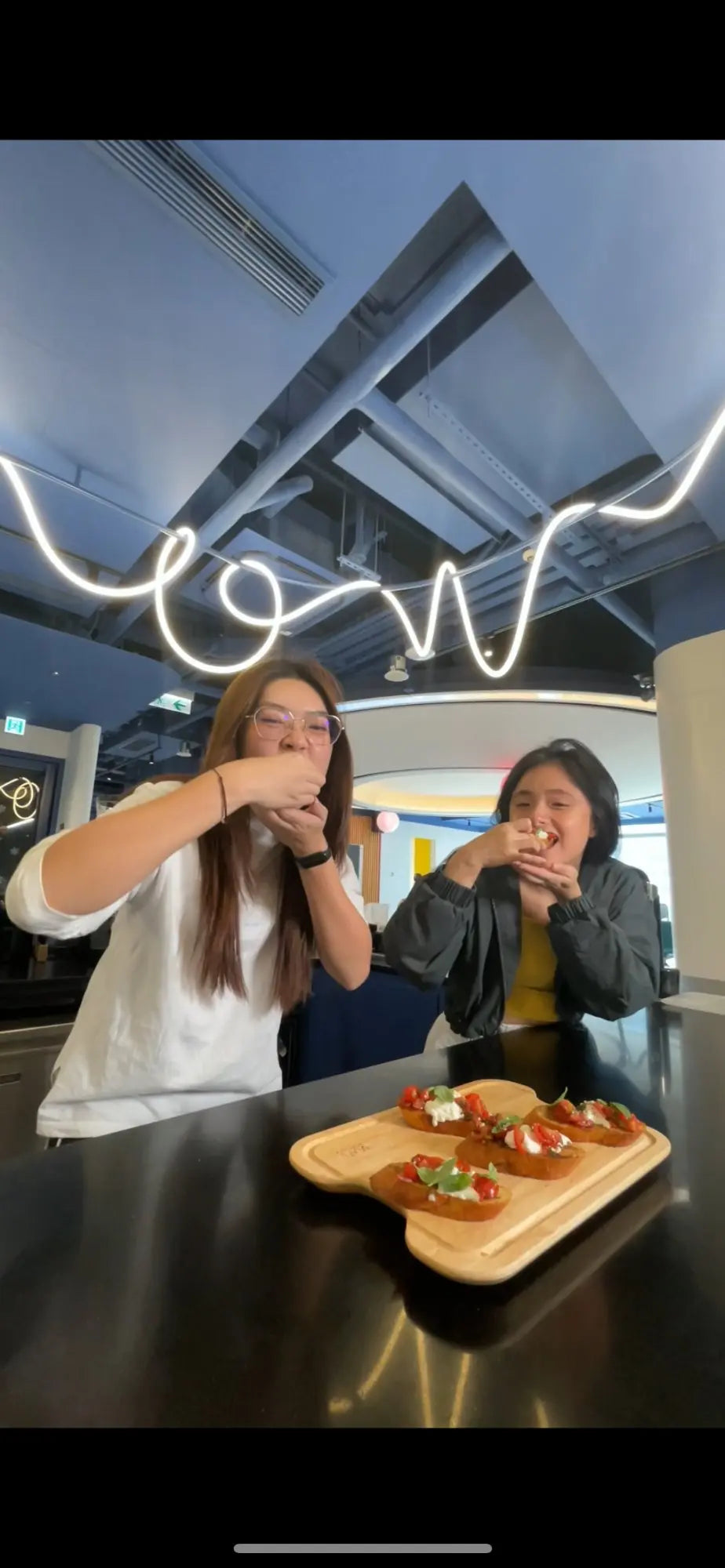 Hello, We're KitchenSavvi